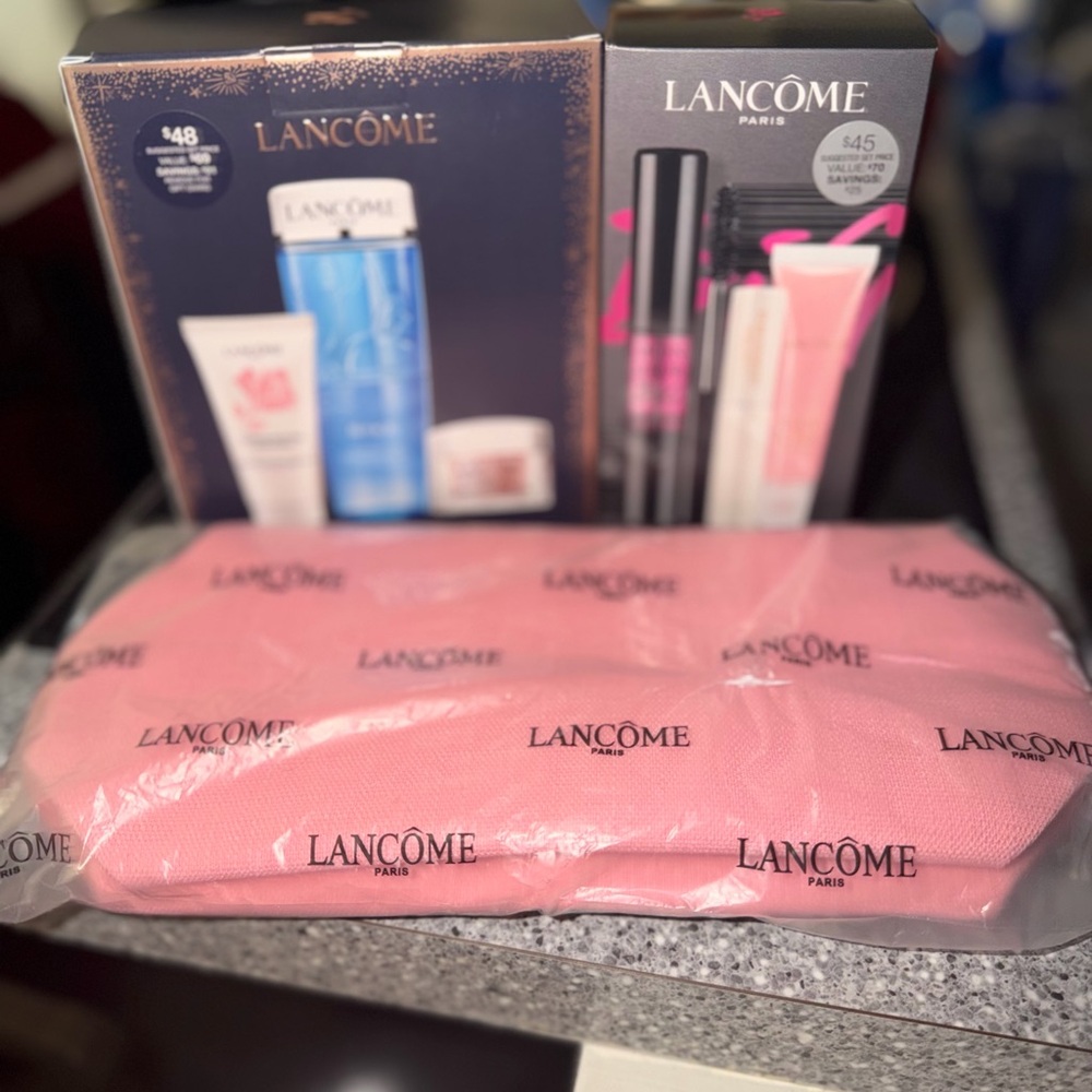 Pink Cosmetic Pouch with 2 Lancôme  Beauty Sets - Women's Makeup